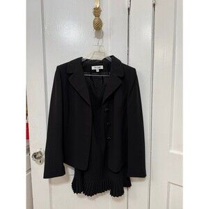 Vintage SUIT STUDIO size 14 women’s skirt and blazer